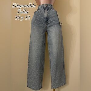 Stylish Blue Diamond Pattern Women Jeans